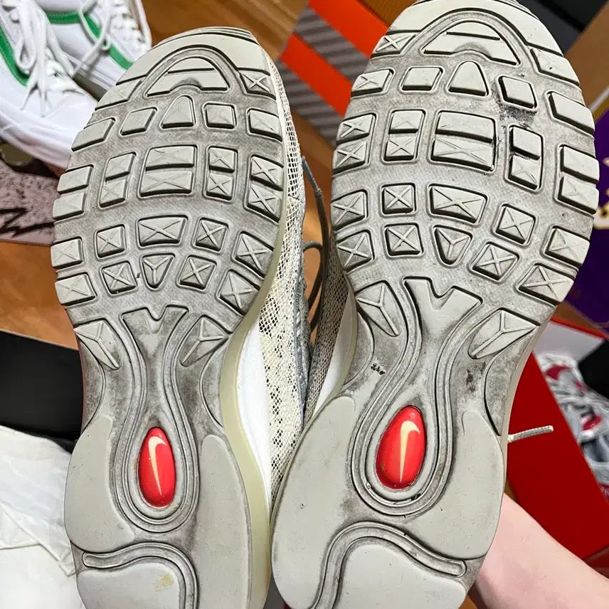 [BUNJANG] Supreme Nike Air Max 98 Sneakers / 슈프림 나이키 맥스98 245 뱀피