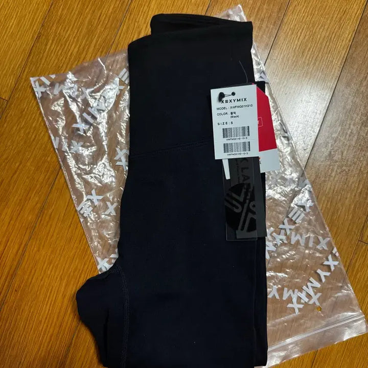 [BUNJANG] Xexymix Black Label Signature 300N 6.5 Leggings / 택달린 새상품 젝시믹스 레깅스 6.5부 S