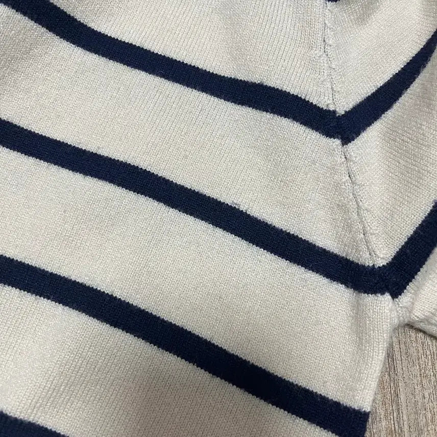 [BUNJANG] Button Stripe Knit Sweater / 버튼 스트라이프 니트