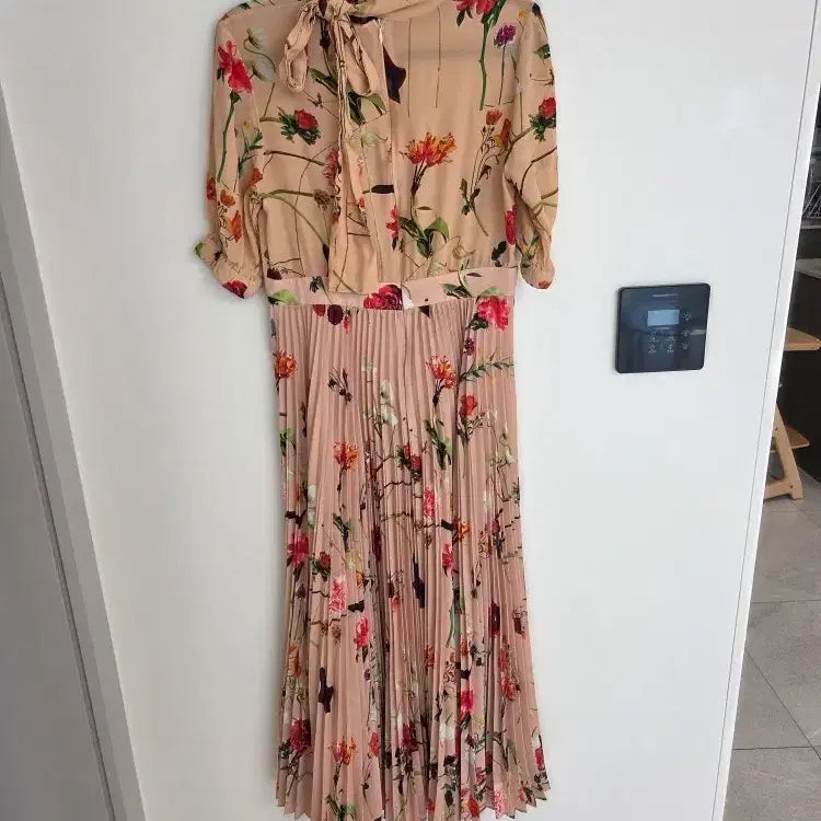 [BUNJANG] Floral Print Pleated Long Dress / 꽃무늬 플리츠 롱원피스