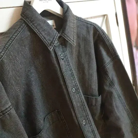 [BUNJANG] Tomboy Charcoal Denim Shirt (Size 66-77) / 톰보이 셔츠/66-77