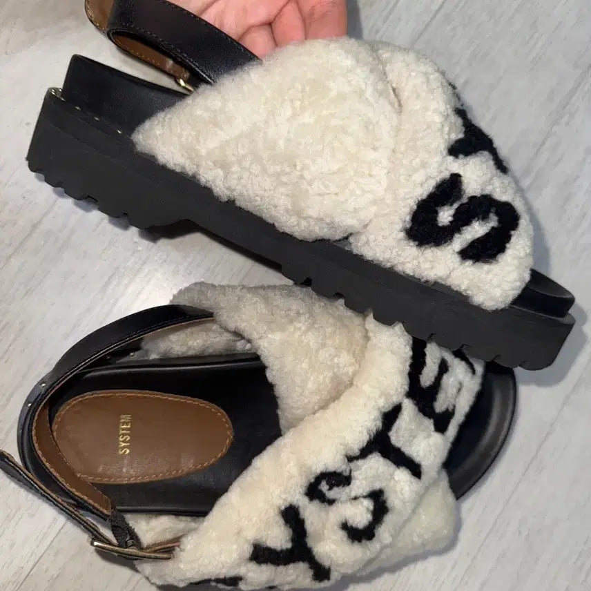 [BUNJANG] SYSTEM Fur Slippers / SYSTEM 퍼 슬리퍼