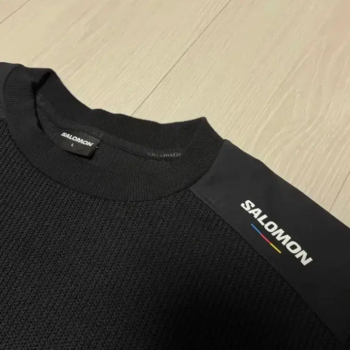 [SOLD OUT] 살로몬 레이스플래그 스웨터 맨투맨 L