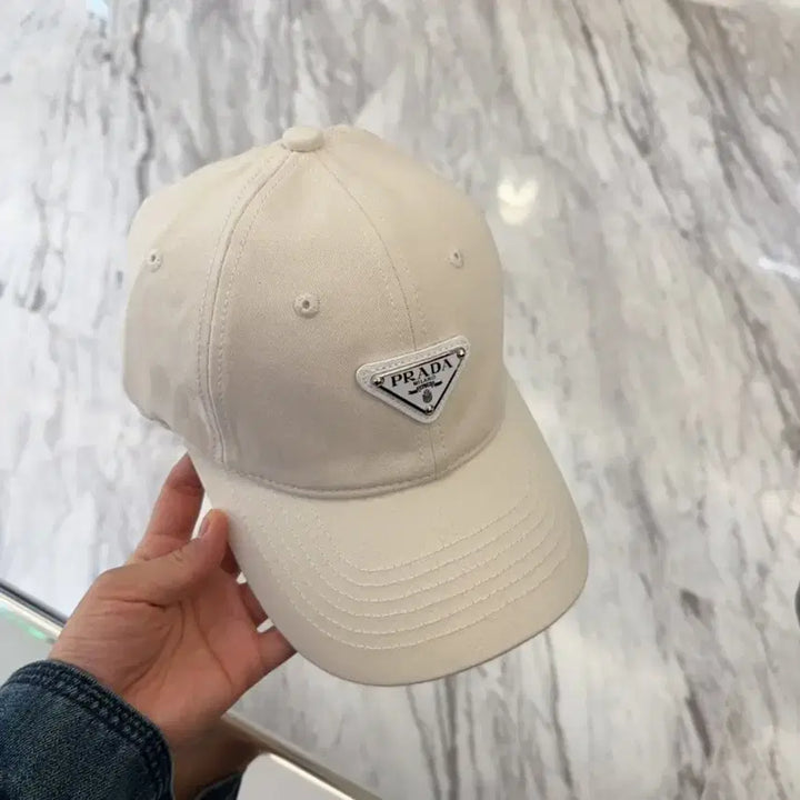 [BUNJANG] Prada Classic Ball Cap / 프라다모자 클래식한