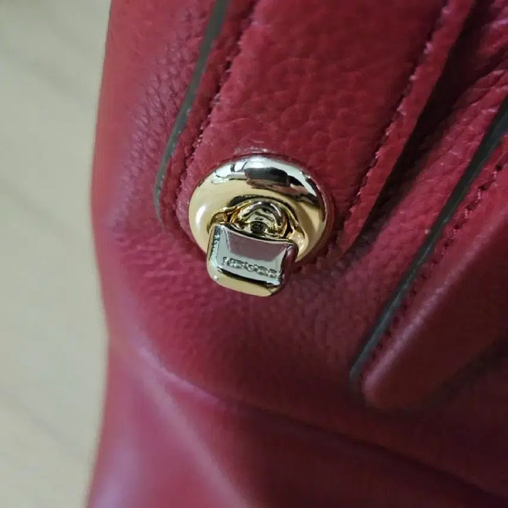 [BUNJANG] Coach Genuine Red Leather Tote &amp; Crossbody Bag / 코치정품 레드 가죽 토트백 겸 크로스백