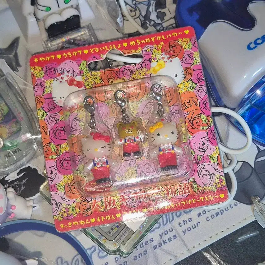 [BUNJANG] Osaka Circus Hello Kitty Strap / 오사카 고전 키티 스트랩 서커스 키티 삐에로 키티