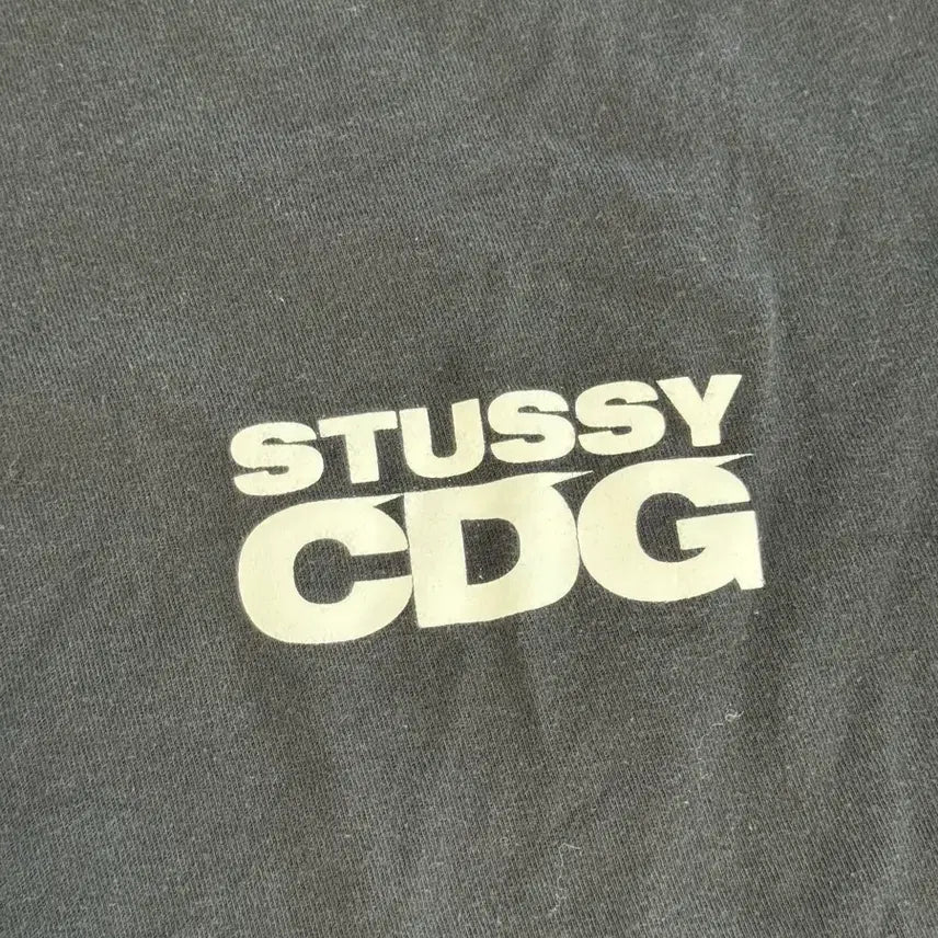 [SOLD OUT] (105)스투시 꼼데 CDG 반팔티 블랙 L