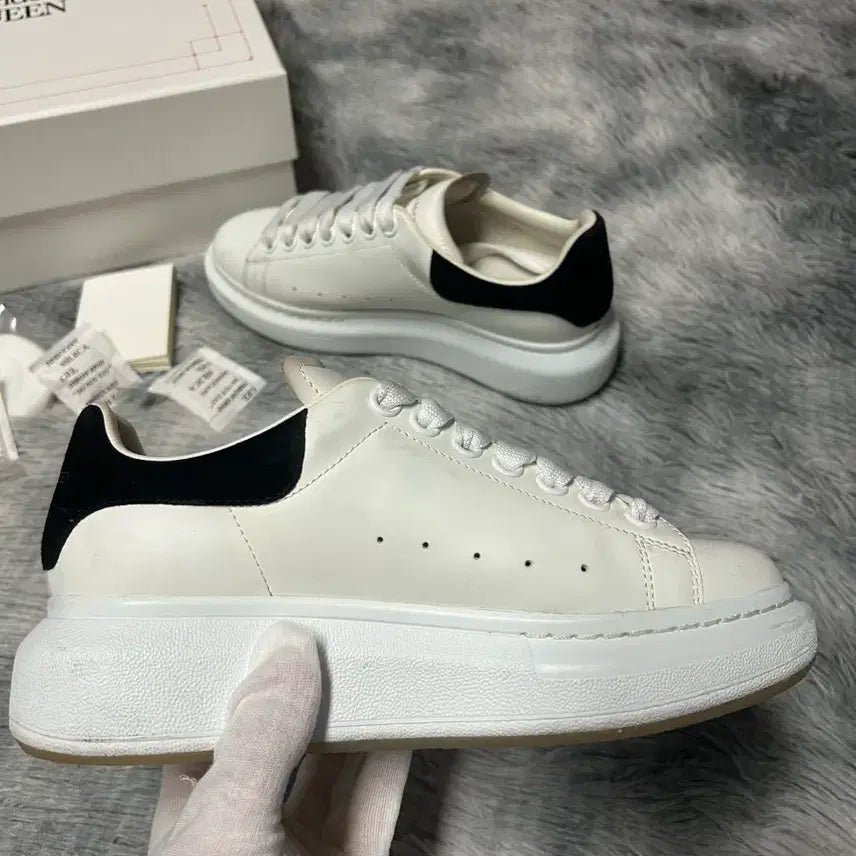 [SOLD OUT] [35 size] 알렉산더 맥퀸 오버솔 스니커즈