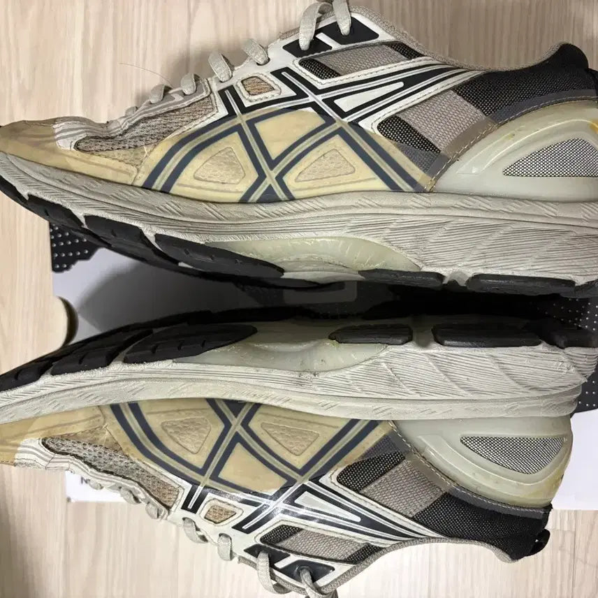 [BUNJANG] Asics Kiko Kostadinov Gel-Burz 1 Sneakers / 아식스 asics 키코코스타디노브 젤버즈1 그레이