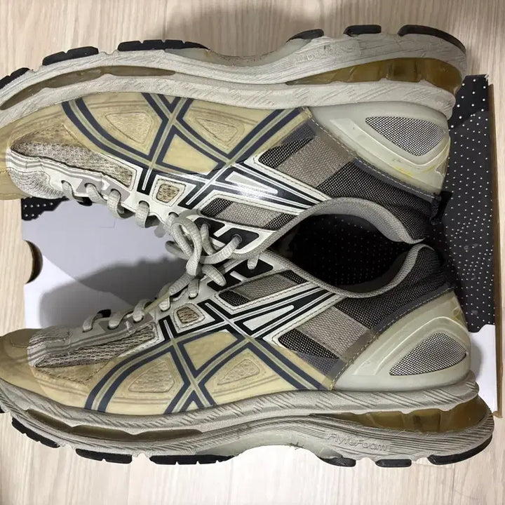 [BUNJANG] Asics Kiko Kostadinov Gel-Burz 1 Sneakers / 아식스 asics 키코코스타디노브 젤버즈1 그레이