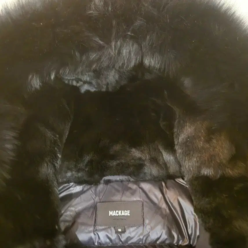 [BUNJANG] Mackage Dixon Gold Trim 38 Padded Jacket / 맥케이지 딕슨 금장 38 사이즈