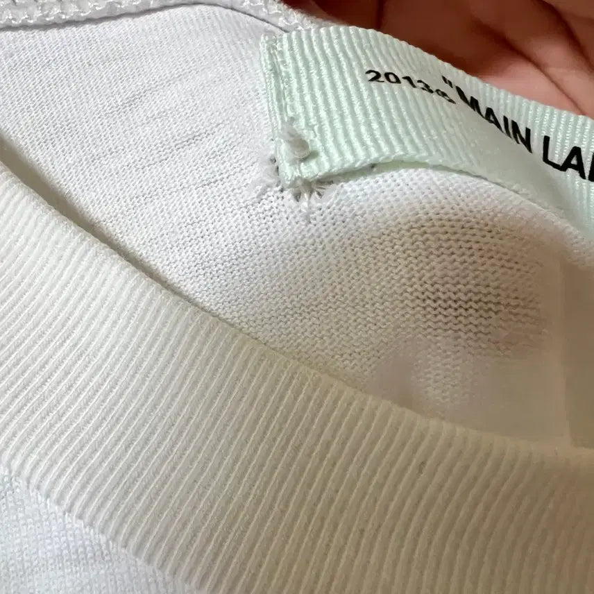 [BUNJANG] Off-White Vitkac Sketch Arrow T-shirt M / 오프화이트 x Vitkac 콜라보 스케치 애로우 반팔티 m