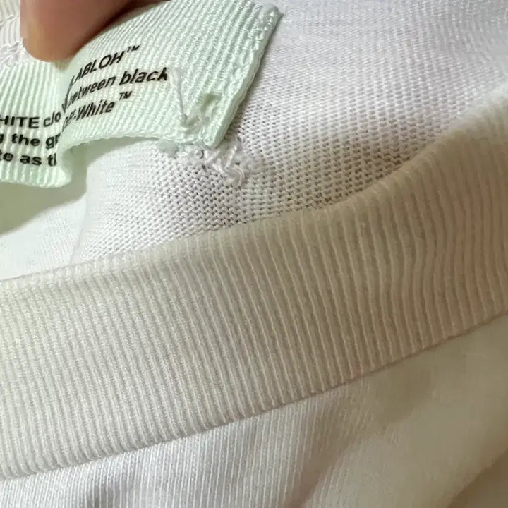 [BUNJANG] Off-White Vitkac Sketch Arrow T-shirt M / 오프화이트 x Vitkac 콜라보 스케치 애로우 반팔티 m