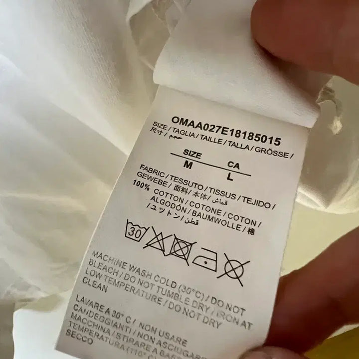 [BUNJANG] Off-White Vitkac Sketch Arrow T-shirt M / 오프화이트 x Vitkac 콜라보 스케치 애로우 반팔티 m