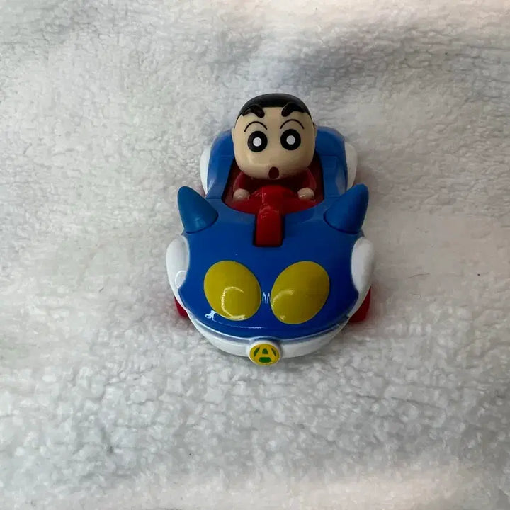 [BUNJANG] Crayon Shin-chan Car Figure Toy / 짱구 자동차 장난감 피규어
