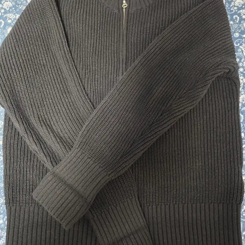 [BUNJANG] Frui Chunky Cardigan Black / 프루이 청키가디건 블랙