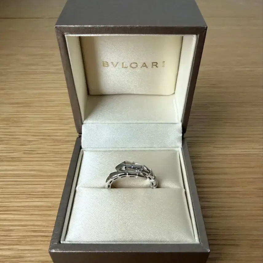 [SOLD OUT] 불가리 세르펜티 바이퍼 링 WG