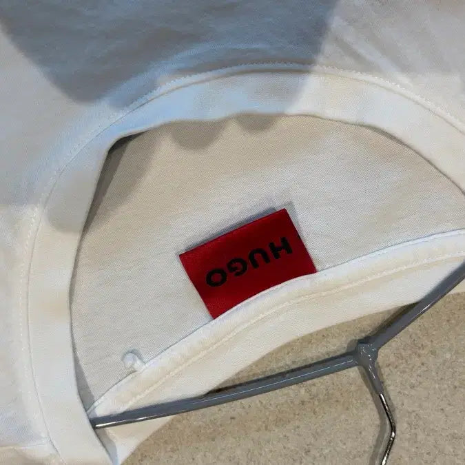 [SOLD OUT] 휴고보스 BOSS 반팔티 L 사이즈 총 두장