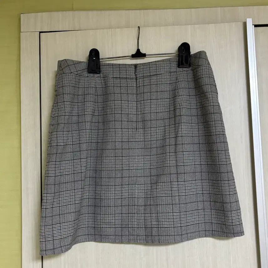 [BUNJANG] CLOVIS Check Button Wrap Skirt / CLOVIS 클라비스 체크 버튼 랩 스커트