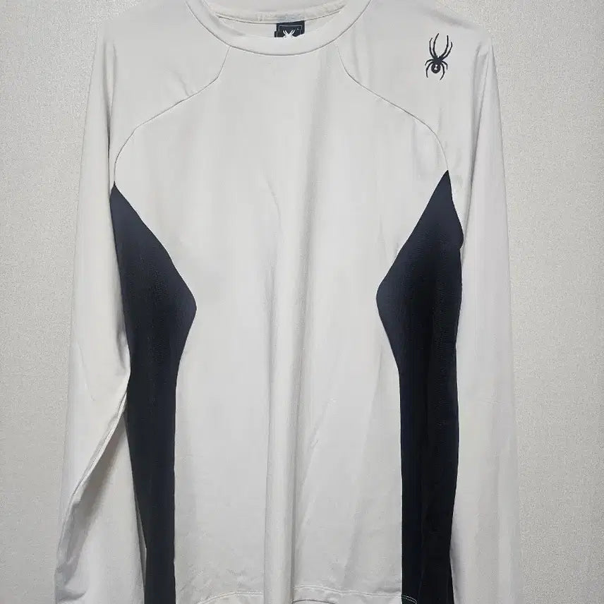 [BUNJANG] Spider Long Sleeve T-Shirt White/Black / 스파이더 흰/검 긴팔 티셔츠