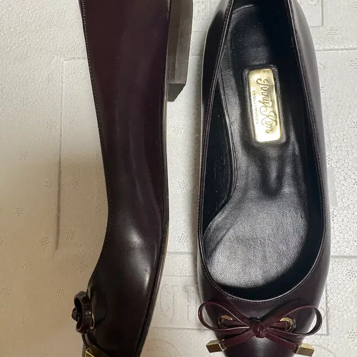 [BUNJANG] Jini Kim Dark Wine Flat Shoes / 지니킴 플랫슈즈 225 (35.5사이즈) / 다크와인