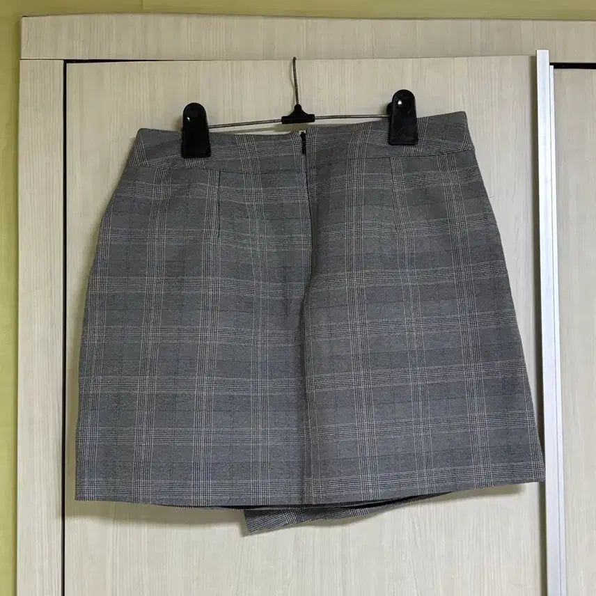 [BUNJANG] CLOVIS Check Wrap Skirt / CLOVIS 클라비스 체크 랩 스커트
