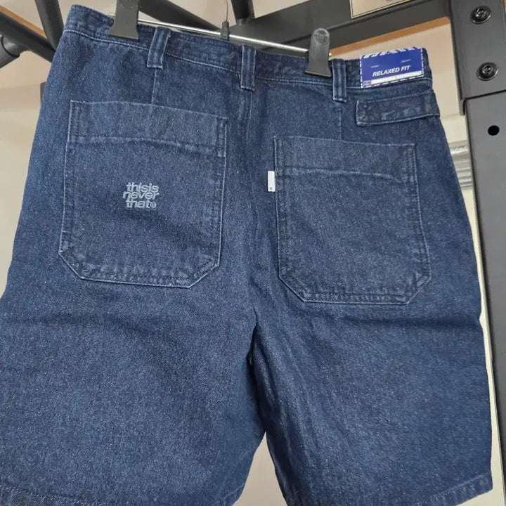 [SOLD OUT] 디스이스네버뎃 반바지 L
