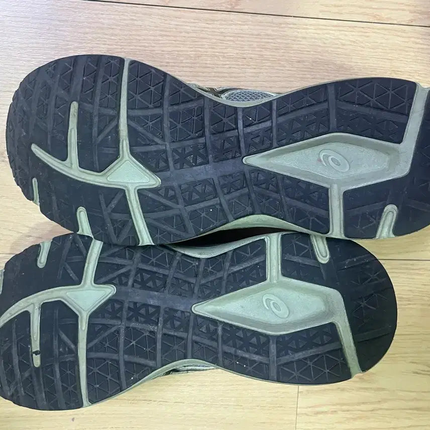 [SOLD OUT] 아식스 조그100 S 시트락2E와이드 255