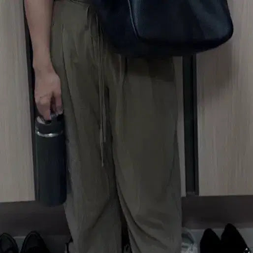 [BUNJANG] NannGoo Strap Banding Linen Pants Khaki / 난닝구 스트랩 밴딩 린넨 팬츠 카키 (55추천)