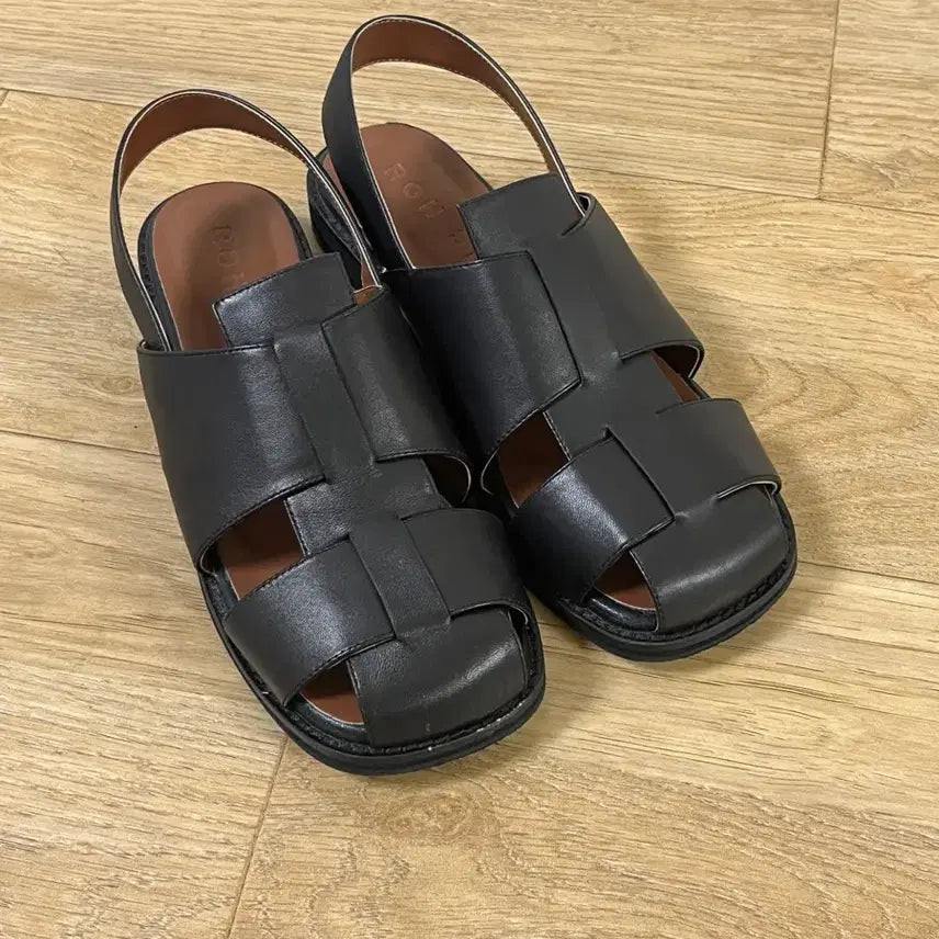[BUNJANG] RoSeoul Puzzle Sandals Black 250 / 로서울 퍼즐 샌들 블랙 250