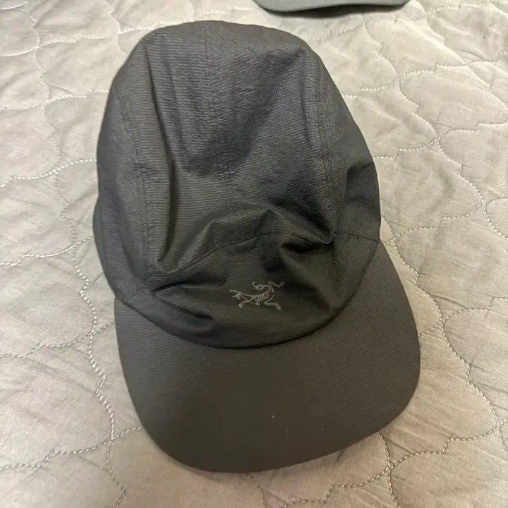 [SOLD OUT] 아크테릭스 모자