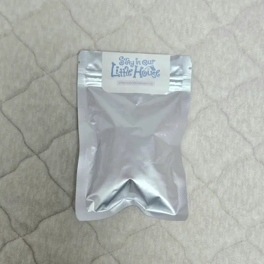 [BUNJANG] Stray Kids SKZOO STAY 6th Fanmeeting Micro Keyring Foxiny Doll / 스트레이키즈 스키주 스테이 6기 팬미팅 엠디 마이크로 키링 폭시니 인형