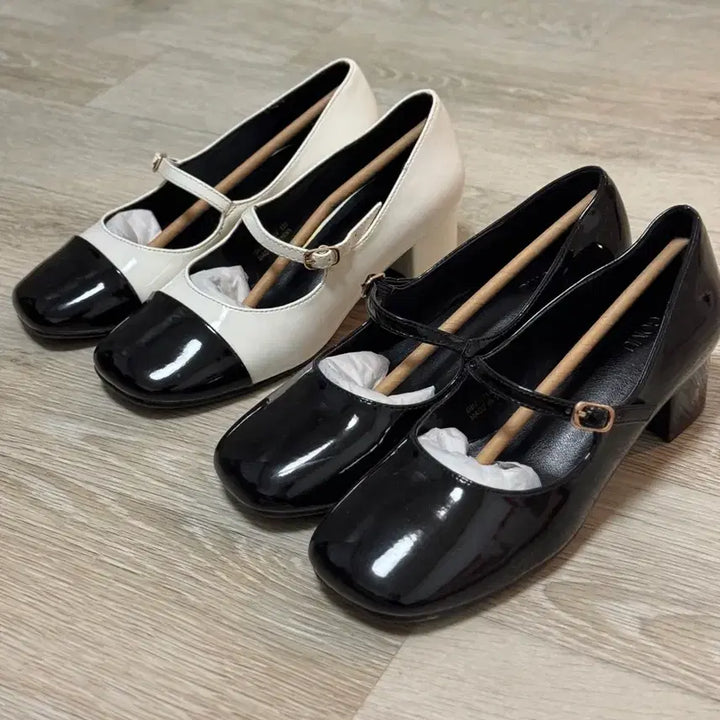 [SOLD OUT] GOMU 여성화 230 웨딩촬영용
