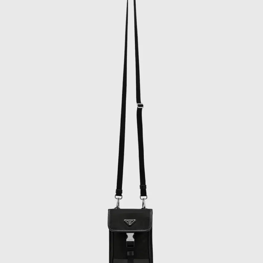[SOLD OUT] 프라다 리나일론 앤 사피아노 레더 스마트폰 케이스 블랙