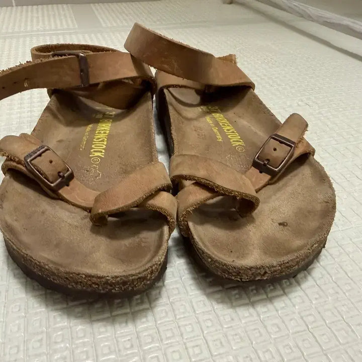 [BUNJANG] Birkenstock Yara Sandals / 버켄스탁 야라 240