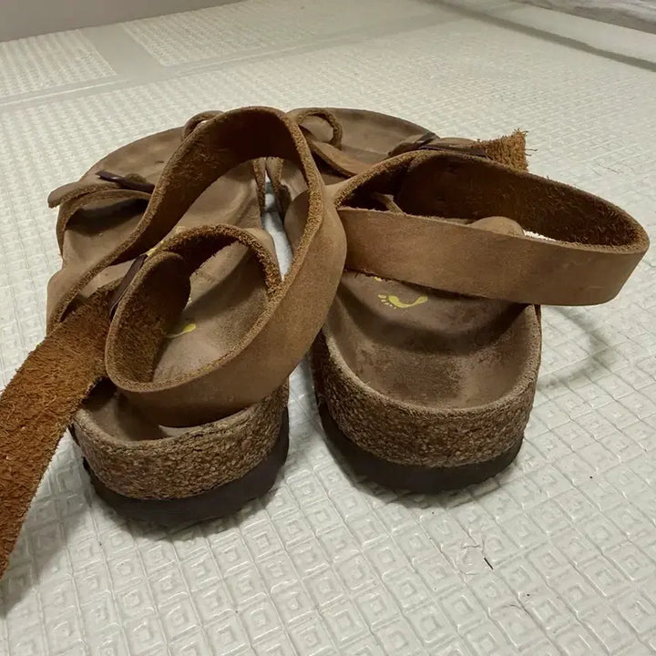 [BUNJANG] Birkenstock Yara Sandals / 버켄스탁 야라 240
