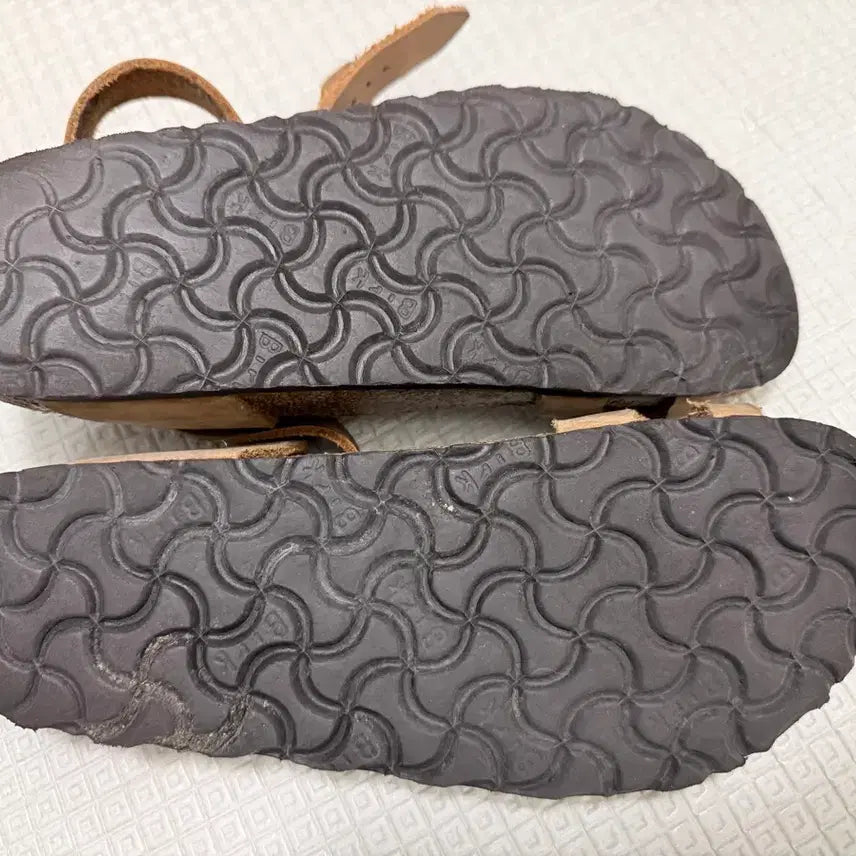 [BUNJANG] Birkenstock Yara Sandals / 버켄스탁 야라 240