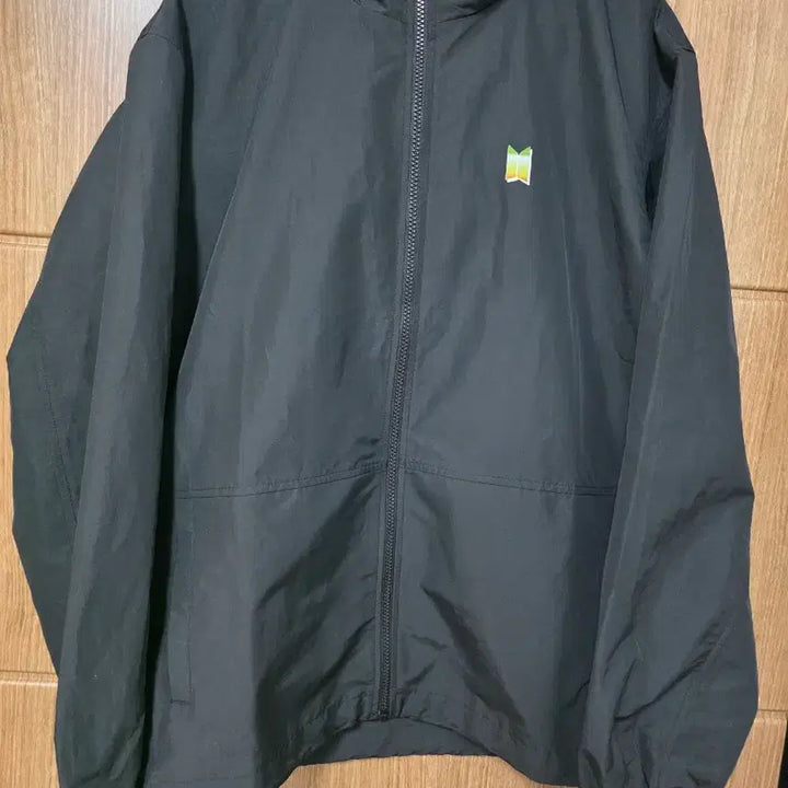 [BUNJANG] BTS Official Windbreaker Jacket L / [미사용] BTS 공식 굿즈 바람막이 자켓 L