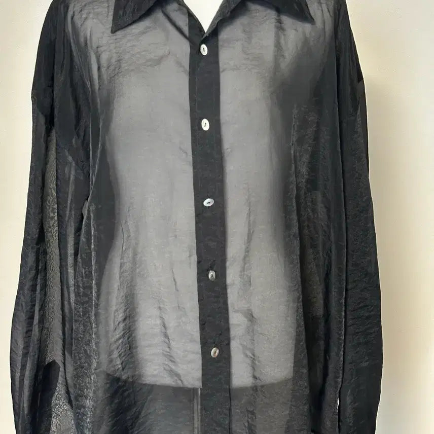 [SOLD OUT] 더일마 블랙 셔츠 (정가 20만원 중후반대)