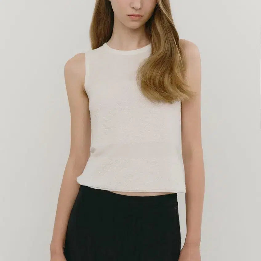[BUNJANG] Sie Ivy Textured Sleeveless Ivory Top / sie 시에 아이비 텍스쳐드 슬리브리스 아이보리 s