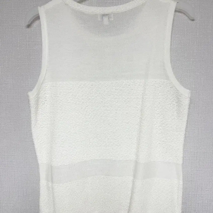 [BUNJANG] Sie Ivy Textured Sleeveless Ivory Top / sie 시에 아이비 텍스쳐드 슬리브리스 아이보리 s