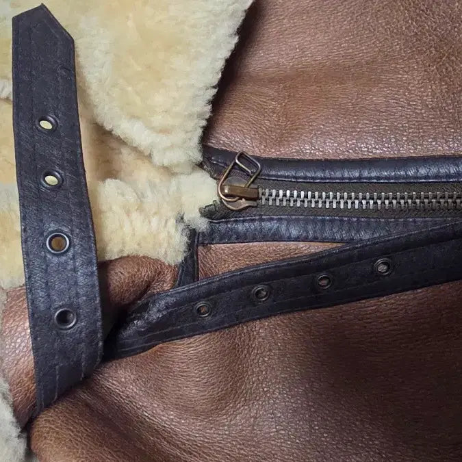 [BUNJANG] 1990s Japanese US Air Force B-3 Shearling Leather Jacket - Brown / 90년대 일본판 미공군 무스탕 B-3 자켓 브라운 리얼 양털 무스탕