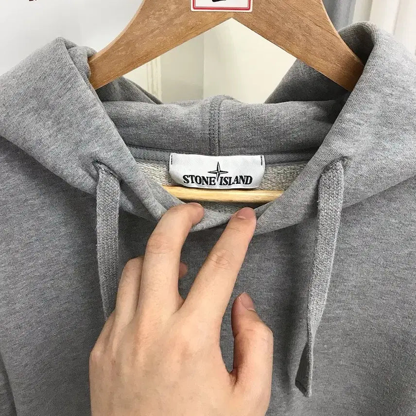 [BUNJANG] Stone Island Gray Hoodie / 스톤아일랜드 그레이 후드티