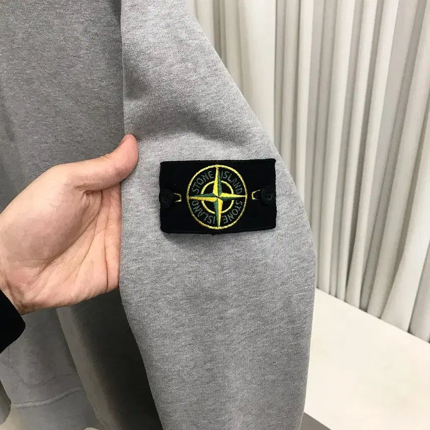[BUNJANG] Stone Island Gray Hoodie / 스톤아일랜드 그레이 후드티