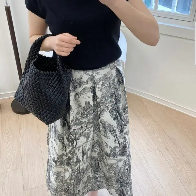 [SOLD OUT] 에뚜왈 디얼 자가드 핀턱 플레어 롱스커트 ( 프리사이즈)