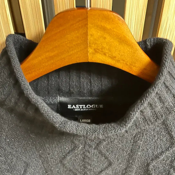 [BUNJANG] Eastlogue Mock Neck Cable Knit Sweater Black / 이스트로그 모크 넥 케이블 니트 스웨터 블랙