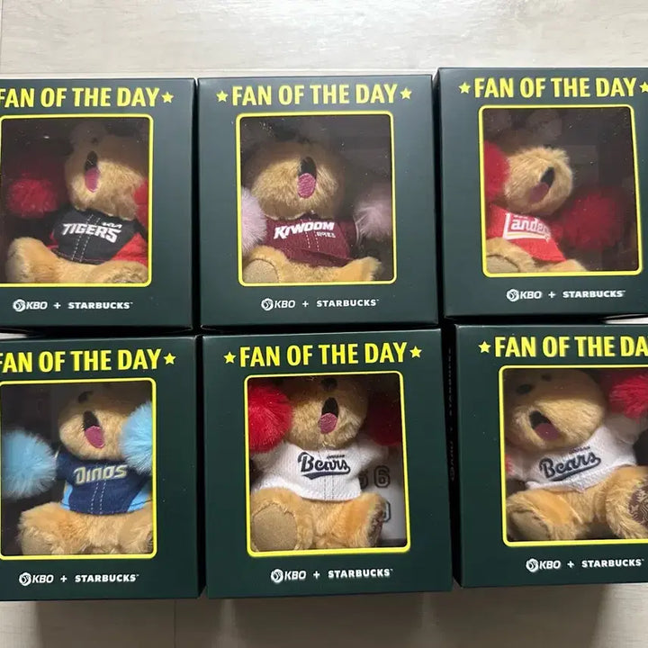 [BUNJANG] Starbucks Bearista Baseball Keychain / 스타벅스 베어리스타 키체인 ssg 랜더스 키링 야구 키링