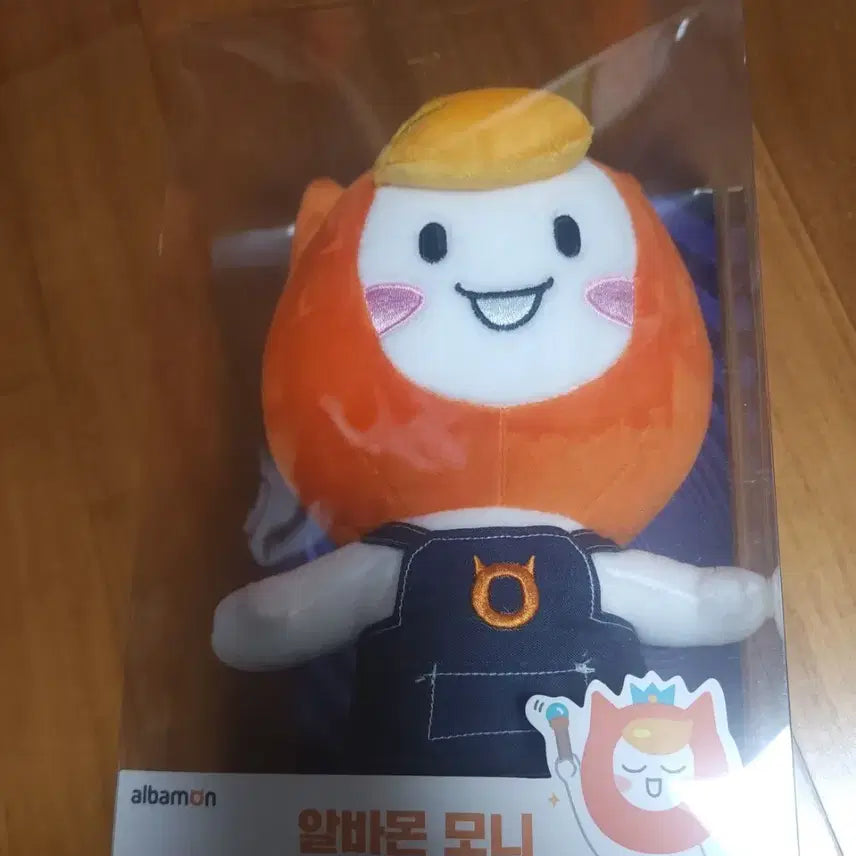 [BUNJANG] Albamom Moni Doll - New Condition / [판매] 알바몬 모니 인형 새상품