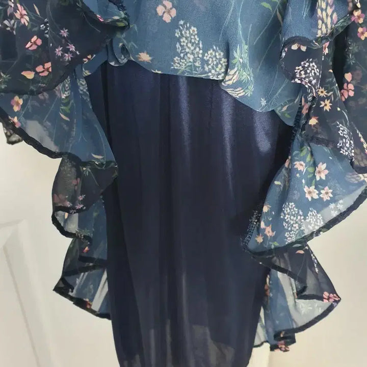 [BUNJANG] Visit in New York Chiffon Dress / (거의새거)비지트인 뉴욕 쉬폰원피스 55~66반