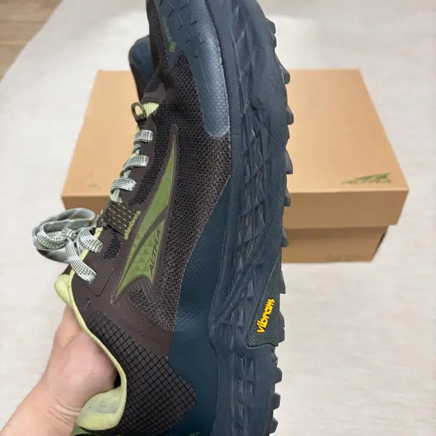 [BUNJANG] Roa Altra Team P5 GTX Sneakers / [275]로아 알트라 팀프5 GTX